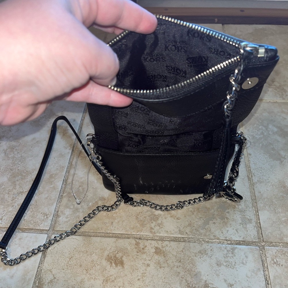 Michael Kors Purse - Picture 4 of 4